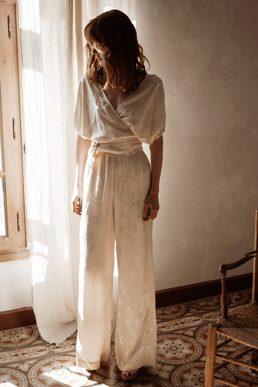 Pantalon Gaia en jacquard fleuri, vue de face