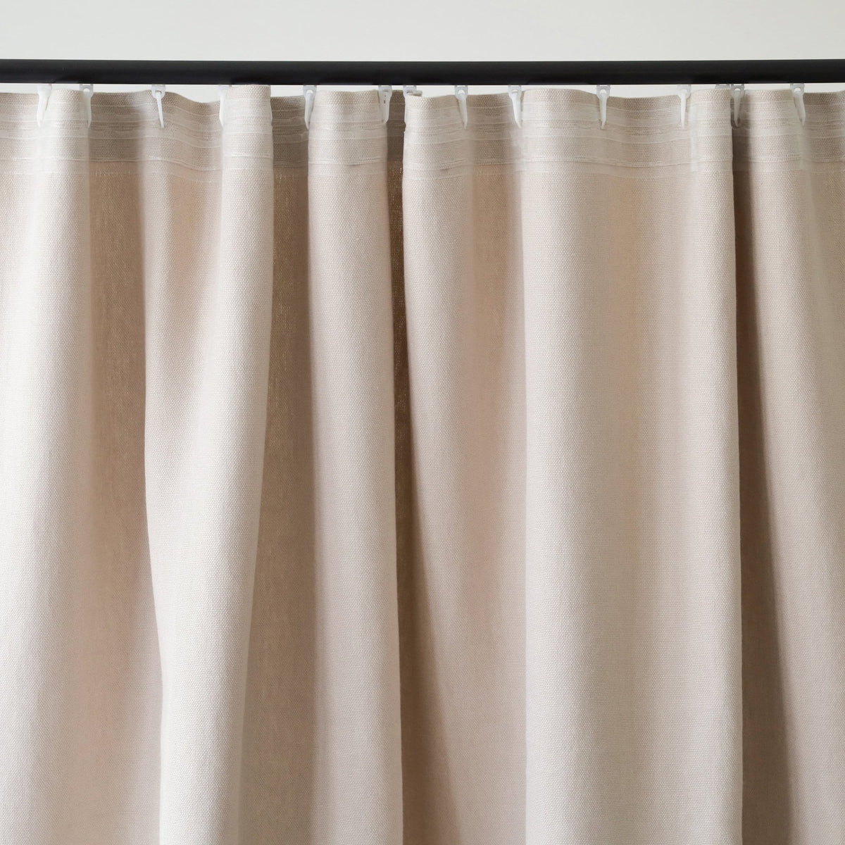 Rideau en lin naturel, panneau sur mesure, ruflette à crochets - vue 8