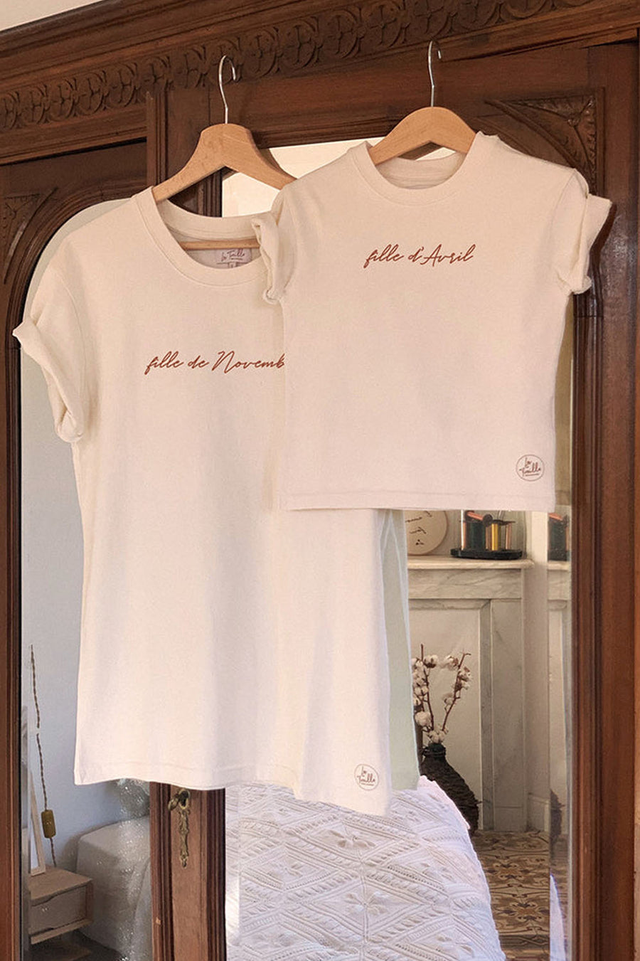 Tee-shirt fillette Une Fille, Un Mois, vue de face