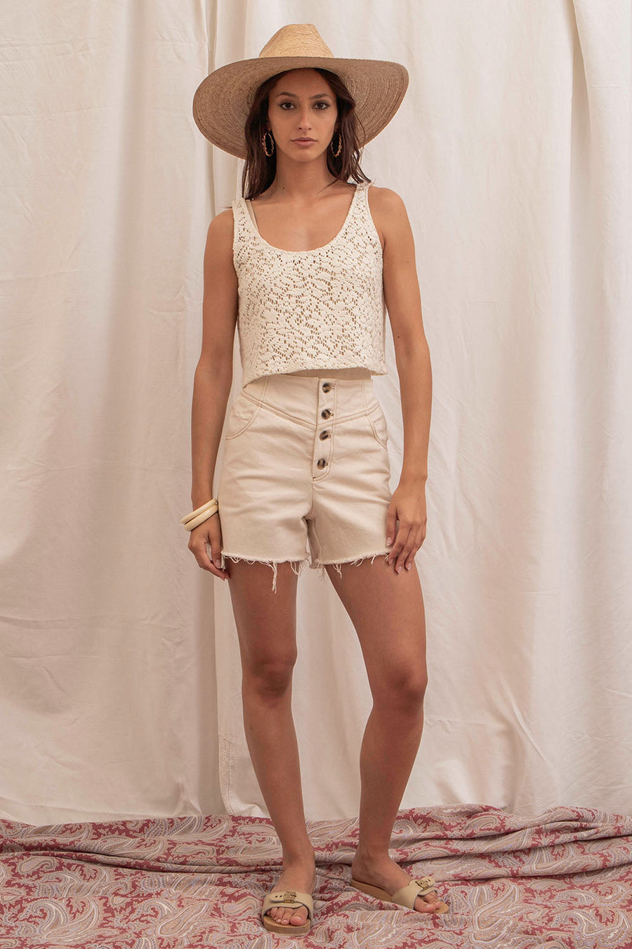 Top Lina en crochet, porté