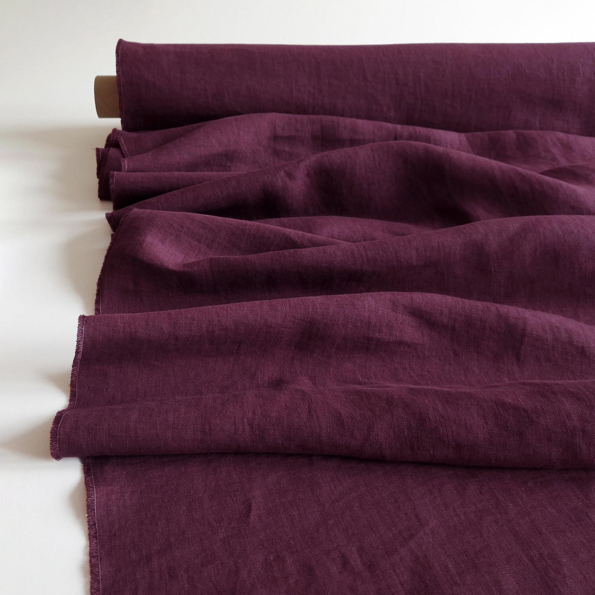 Tissu en lin bordeaux au mètre, habillement et ameublement