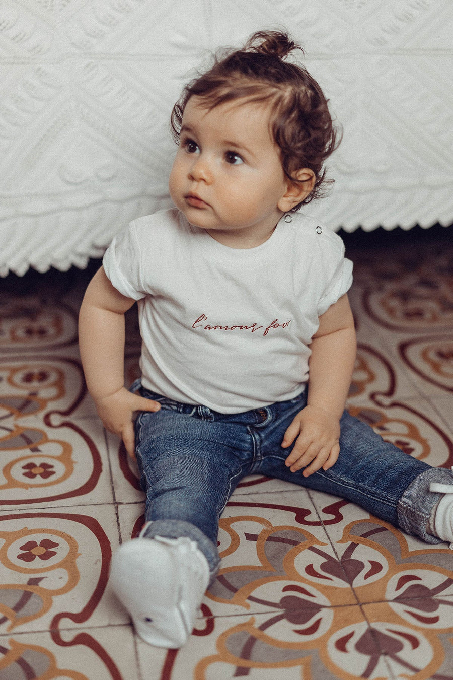 Tee-shirt fillette L'Amour Fou, vue de profil